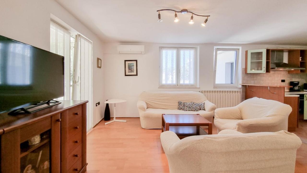 Ena Apartment Novigrad  ภายนอก รูปภาพ