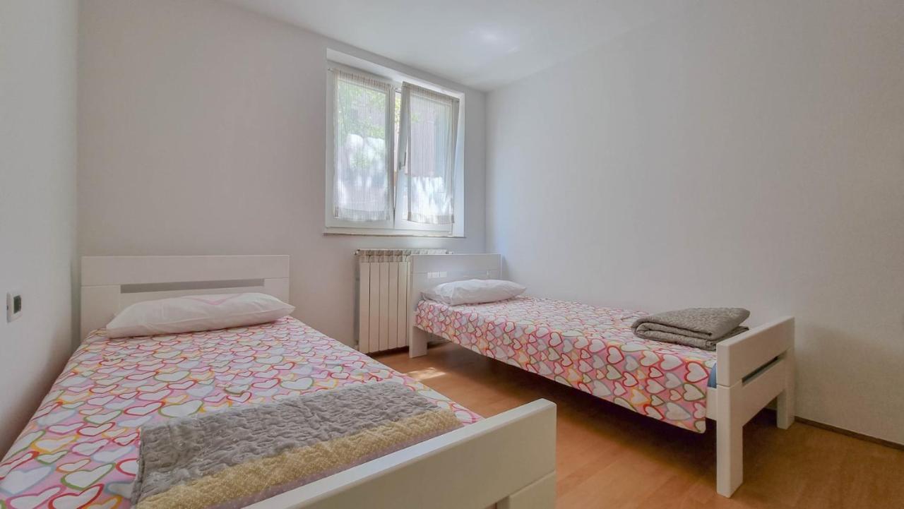 Ena Apartment Novigrad  ภายนอก รูปภาพ