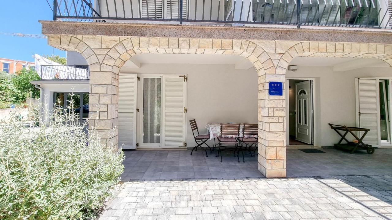 Ena Apartment Novigrad  ภายนอก รูปภาพ
