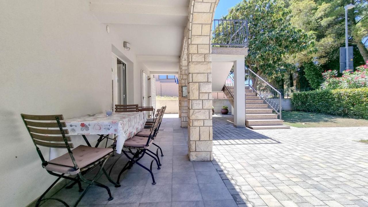 Ena Apartment Novigrad  ภายนอก รูปภาพ